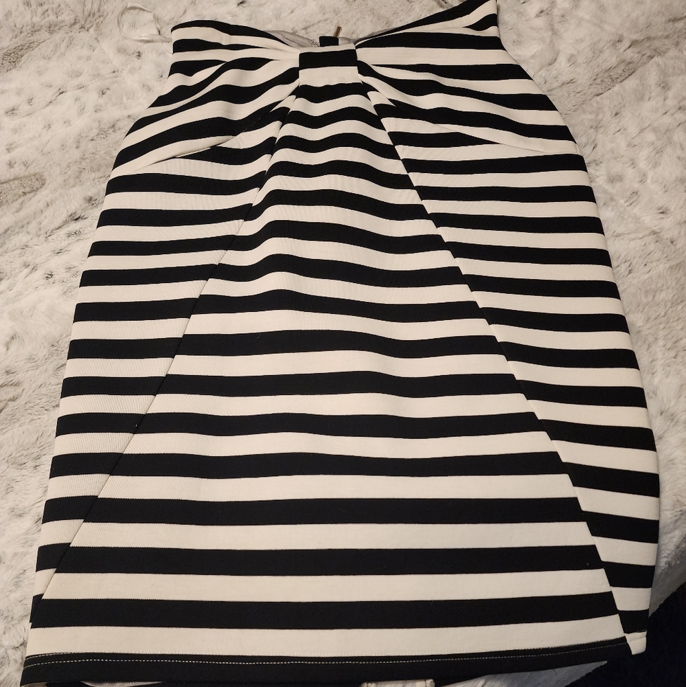 Gracia Skirt